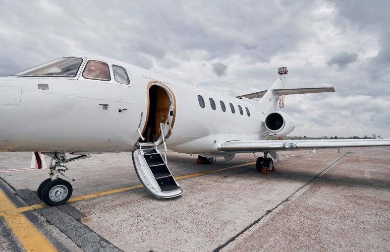 Lease private jet